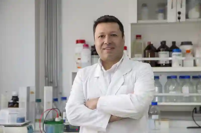 Claudio Cabello