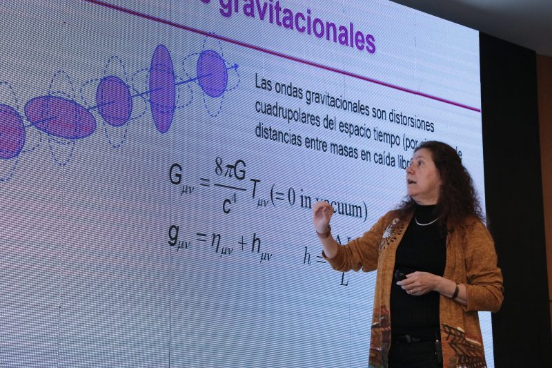 https://facultades.unab.cl/cienciasexactas/wp-content/uploads/2024/09/CC_16131-800x533-1.jpg